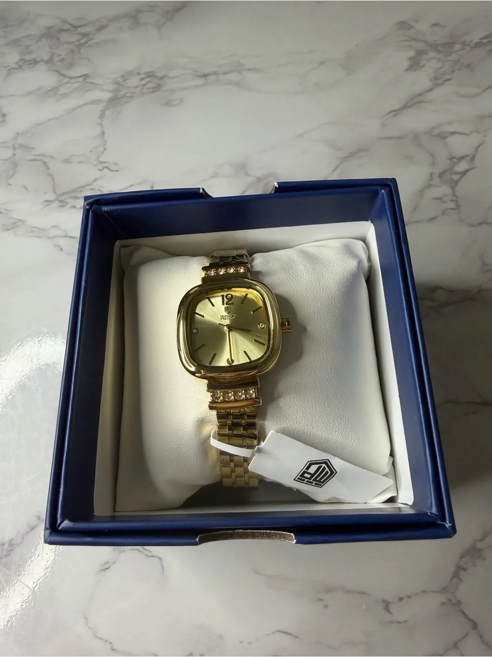 Montres Prestige Women’s Gold Watch